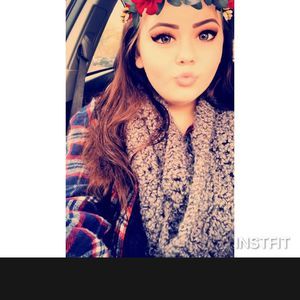 Meet your Posher, Stefanie